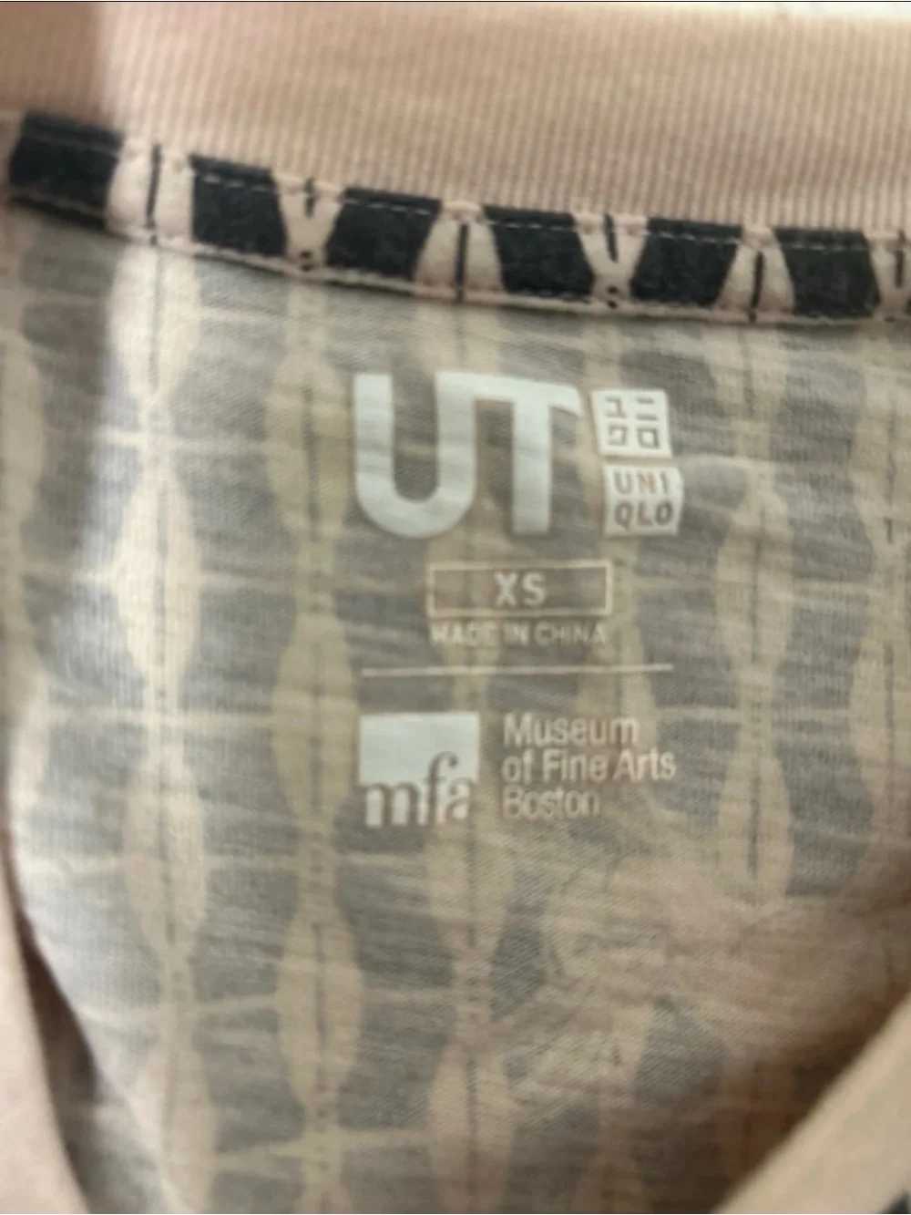 Uniqlo Short Sleeve Crewneck Top in Black and Beige Pink